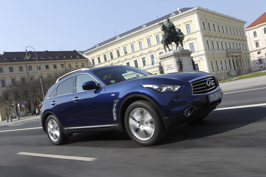  Infiniti FX30d GT Premium 2012 года  (фото 23 из 32)